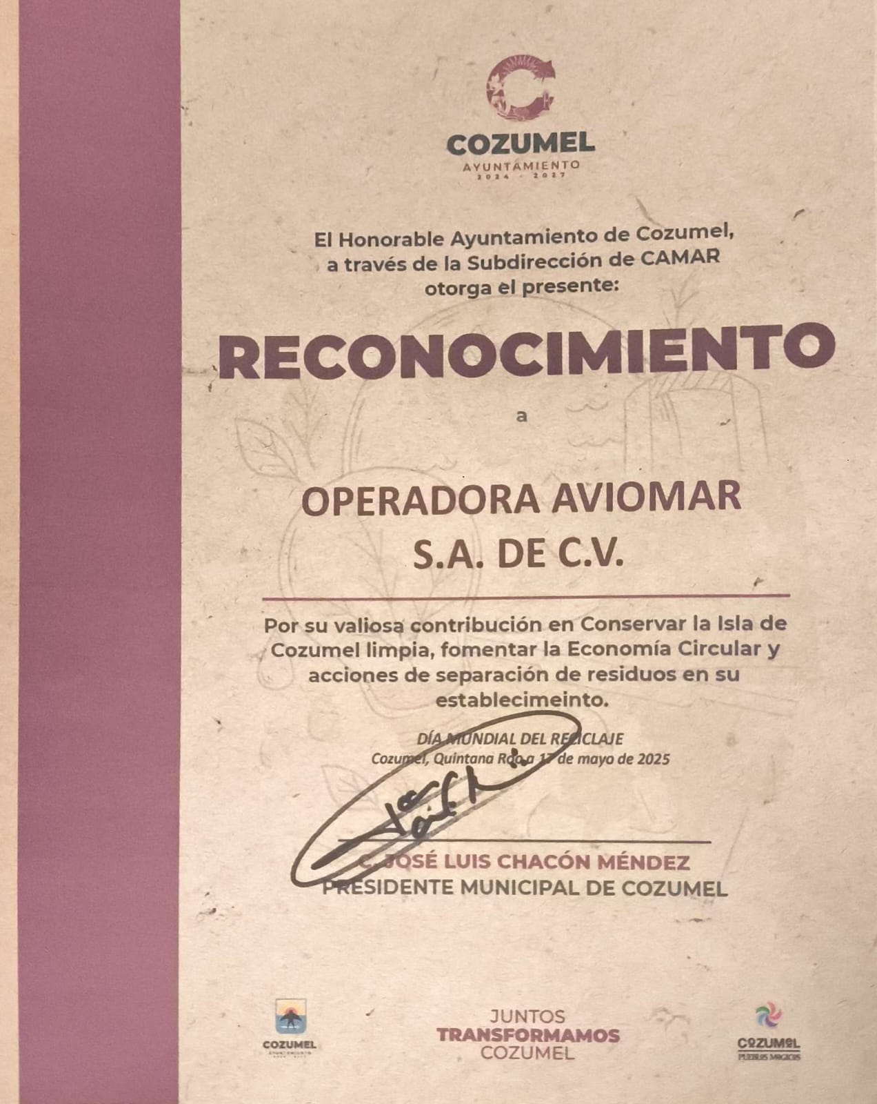 Cozumel, Quintana Roo, 16 de mayo de 2025.– En el marco del Día Internacional del Reciclaje, Operadora Aviomar dba Aviomar Adventours fue reconocida por su destacada labor en la separación de residuos y su contribución a mantener la isla de Cozumel limpia y sustentable.